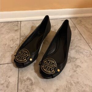 Tory Burch navy logo open-toe heeled flats